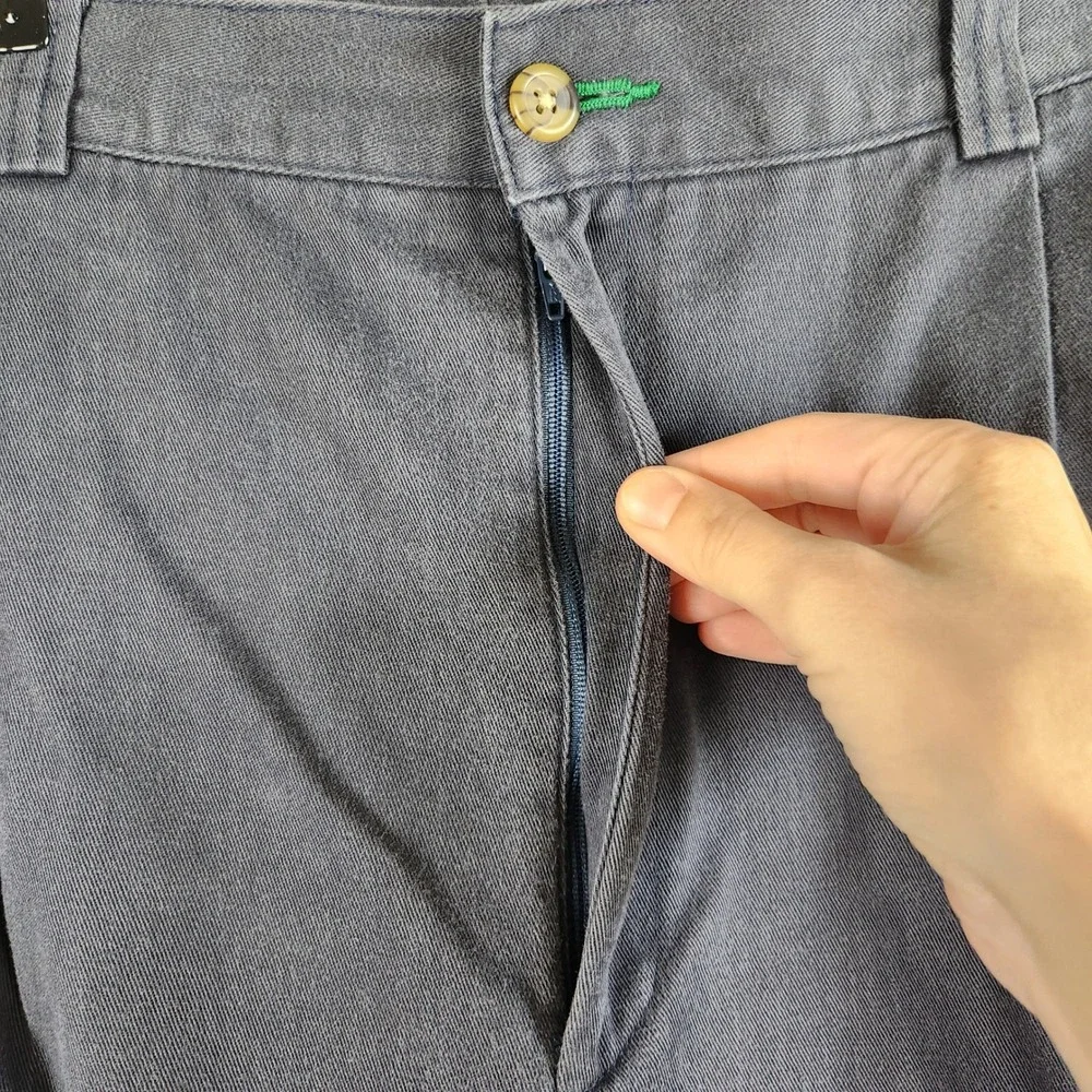 Vintage Tommy Hilfiger Chino Pants Crest Logo Pleated Mens 38x32 Blue Twill